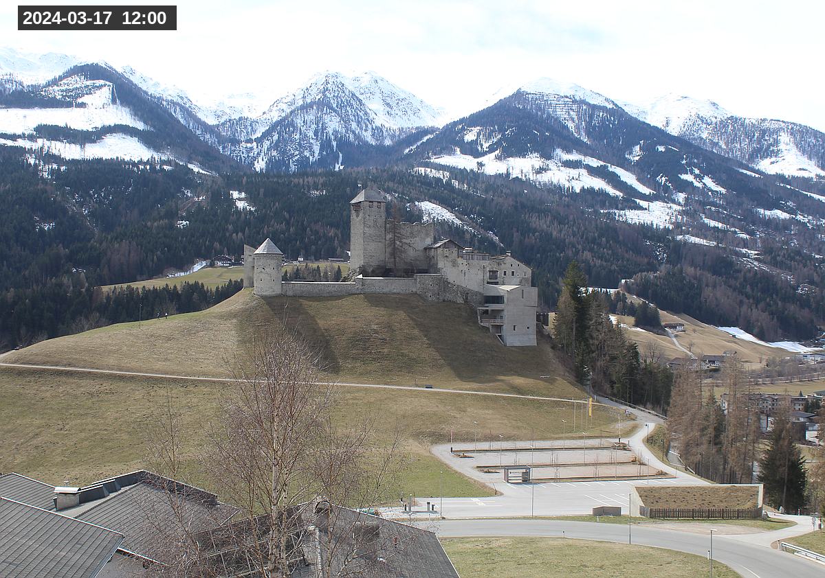 Webcam Burg Heinfels, 2024-03-17 12:00 Uhr