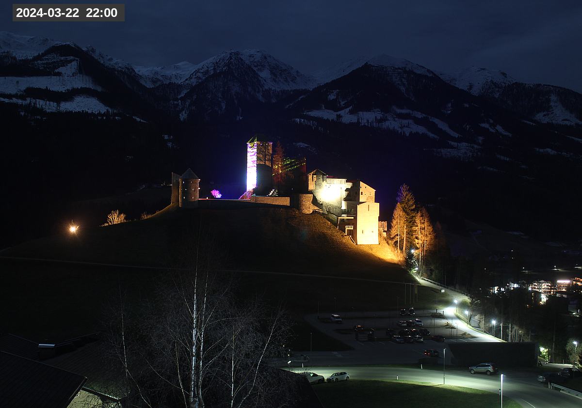 Webcam Burg Heinfels, 2024-03-22 22:00 Uhr