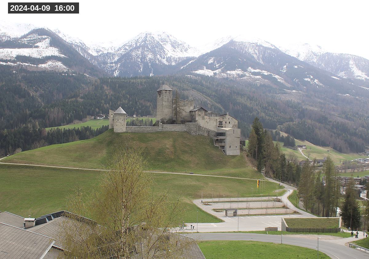 Webcam Burg Heinfels, 2024-04-09 16:00 Uhr
