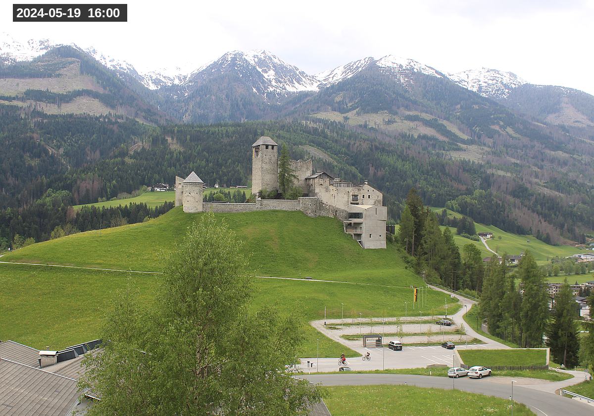 Webcam Burg Heinfels, 2024-05-19 16:00 Uhr