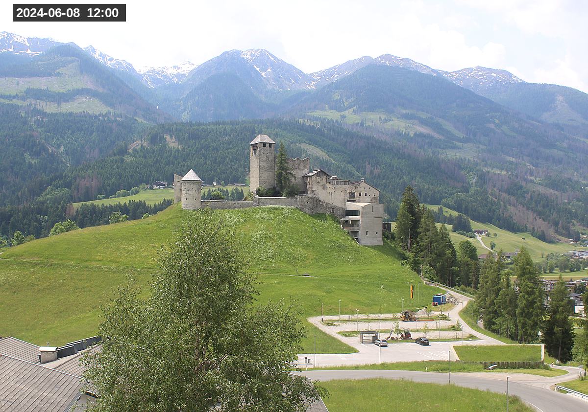 Webcam Burg Heinfels, 2024-06-08 12:00 Uhr
