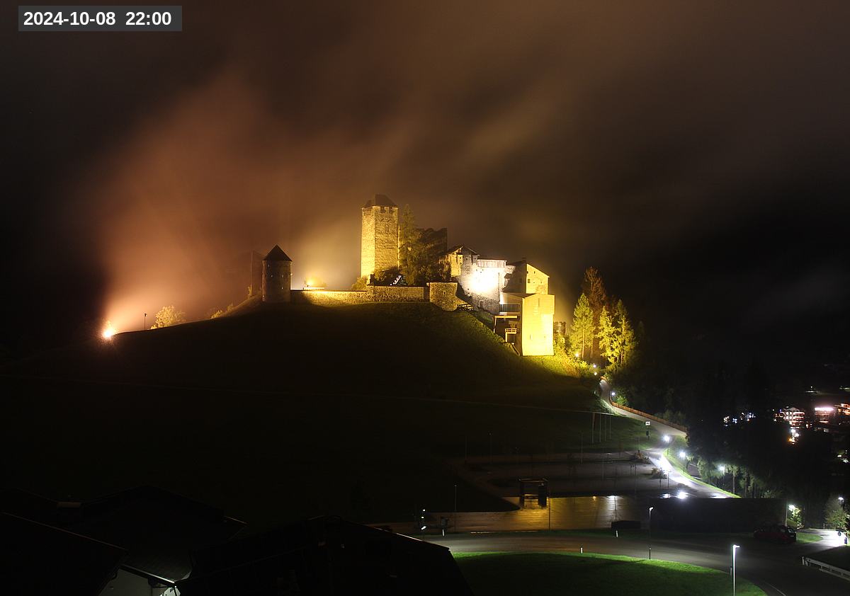 Webcam Burg Heinfels, 2024-10-08 22:00 Uhr