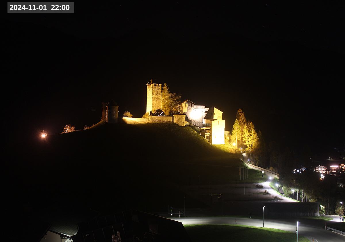 Webcam Burg Heinfels, 2024-11-01 22:00 Uhr