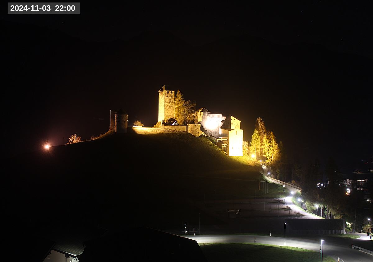 Webcam Burg Heinfels, 2024-11-03 22:00 Uhr