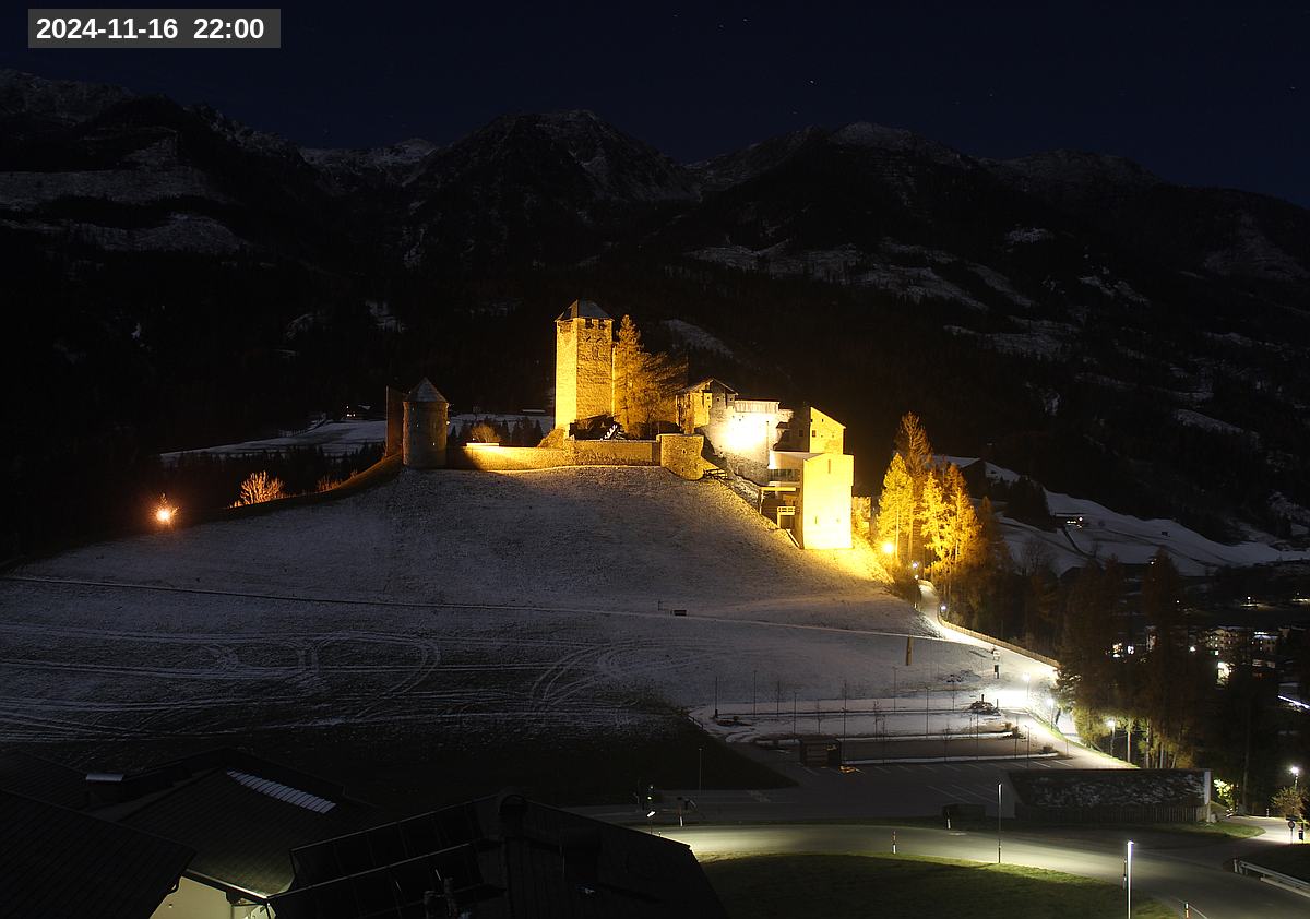 Webcam Burg Heinfels, 2024-11-16 22:00 Uhr