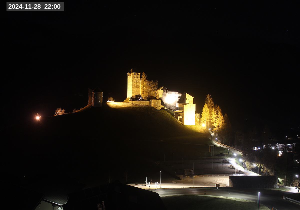 Webcam Burg Heinfels, 2024-11-28 22:00 Uhr