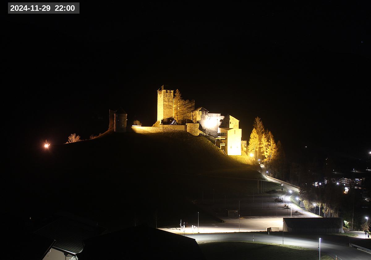 Webcam Burg Heinfels, 2024-11-29 22:00 Uhr