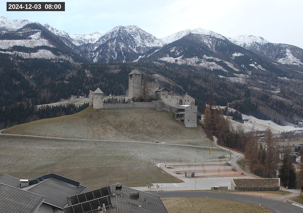 Webcam Burg Heinfels, 2024-12-03 08:00 Uhr