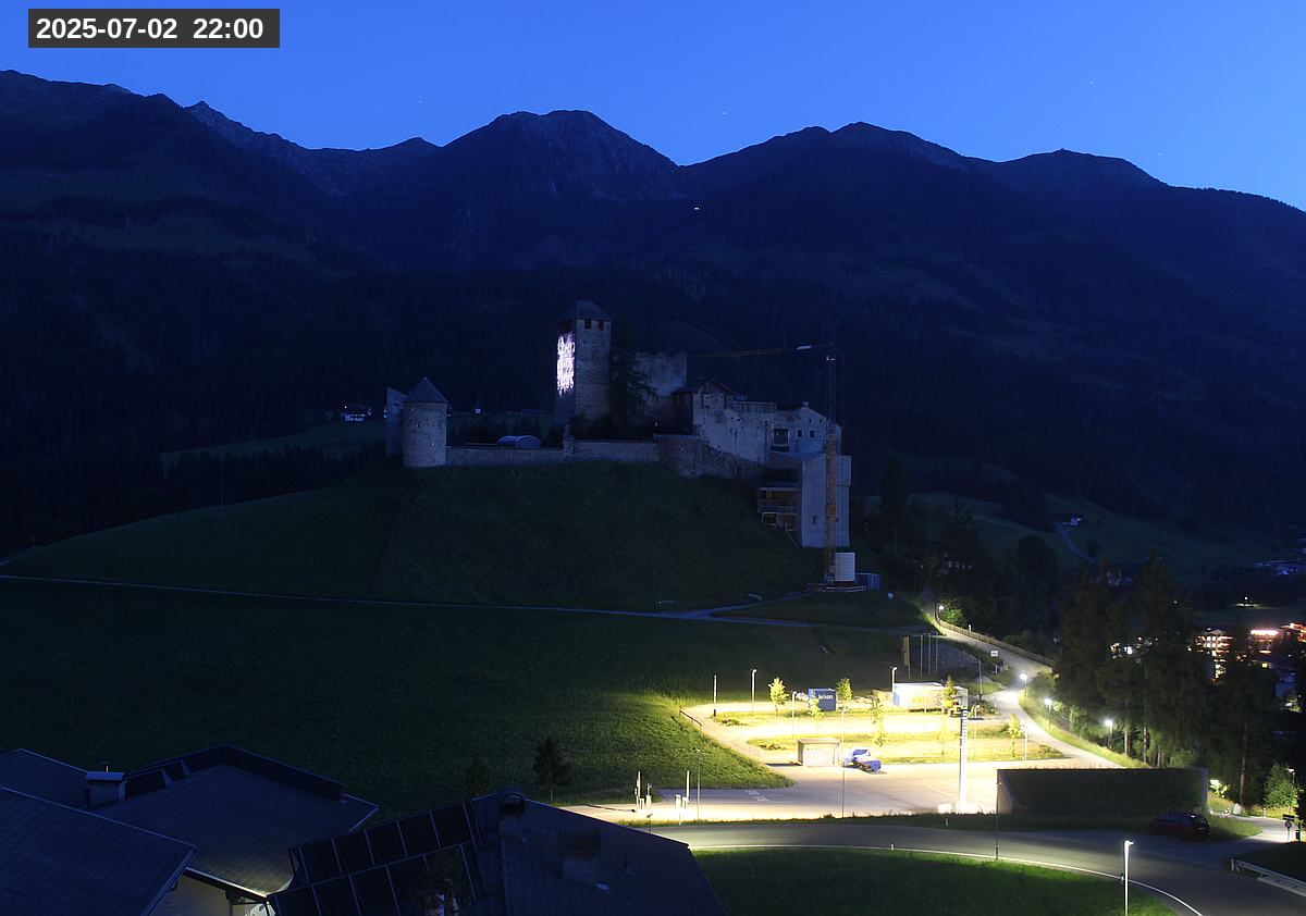 Webcam Burg Heinfels, 2025-07-02 22:00 Uhr