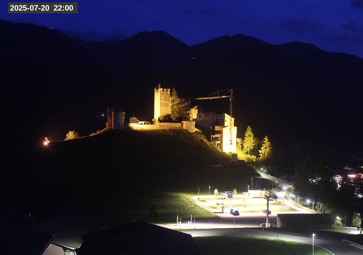 Webcam Burg Heinfels, 2025-07-20 22:00 Uhr