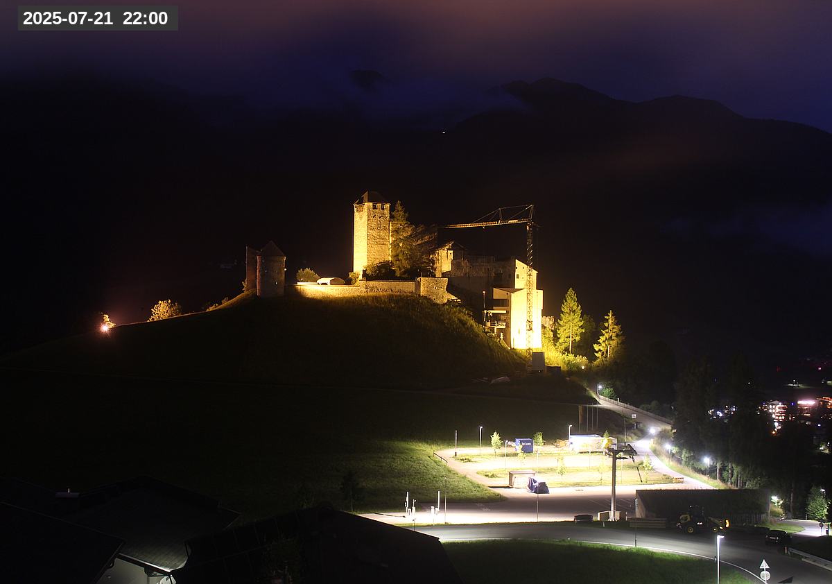 Webcam Burg Heinfels, 2025-07-21 22:00 Uhr