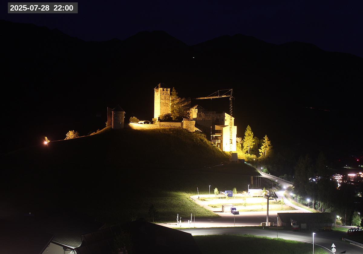 Webcam Burg Heinfels, 2025-07-28 22:00 Uhr