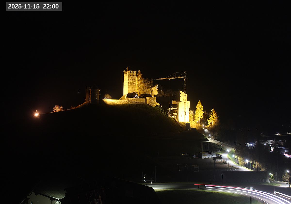 Webcam Burg Heinfels, 2025-11-15 22:00 Uhr