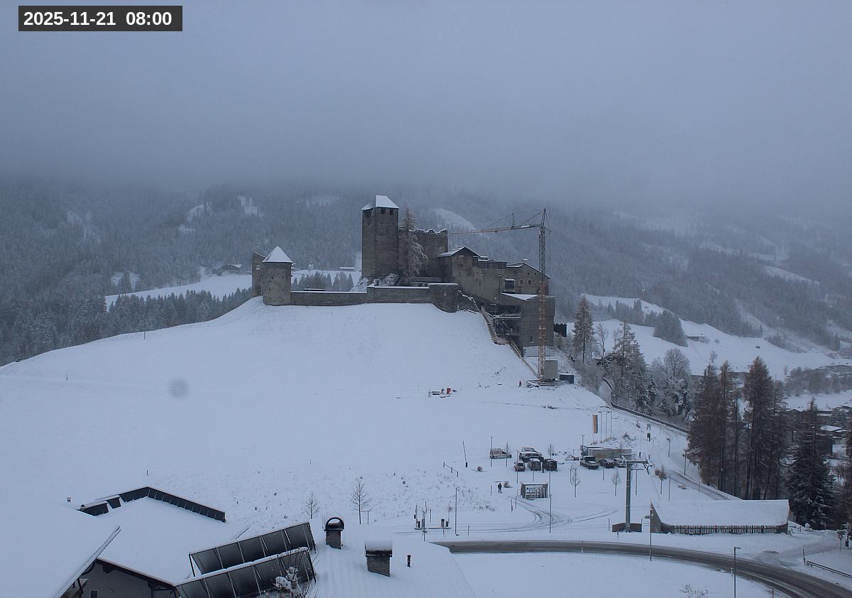 Webcam Burg Heinfels, 2025-11-21 08:00 Uhr