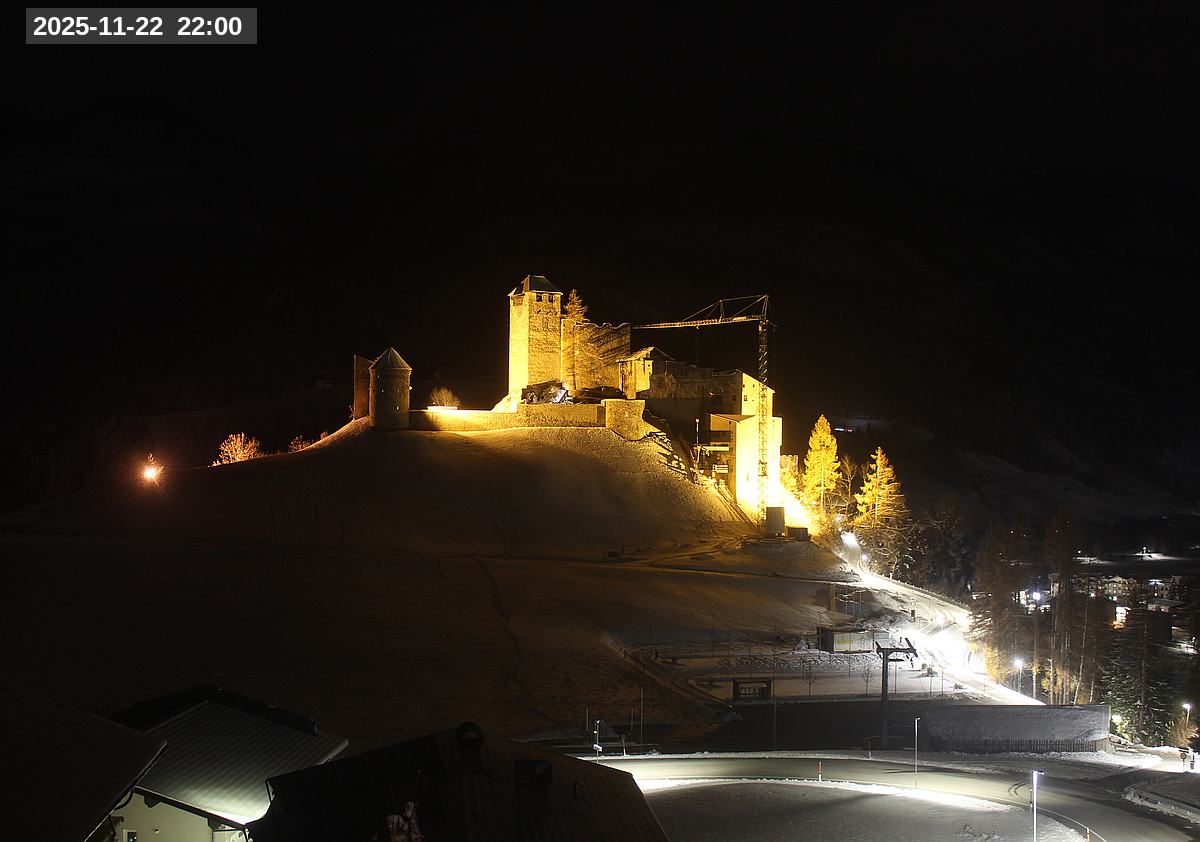 Webcam Burg Heinfels, 2025-11-22 22:00 Uhr