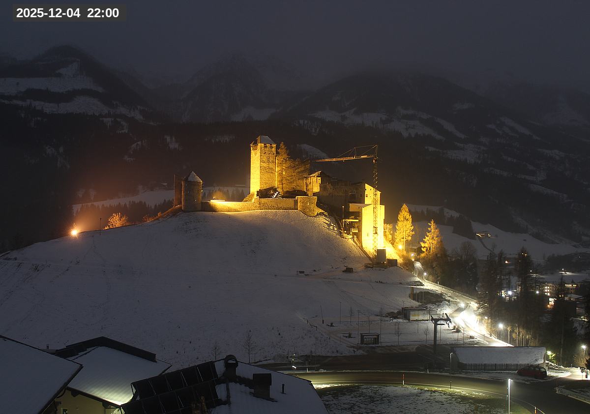 Webcam Burg Heinfels, 2025-12-04 22:00 Uhr