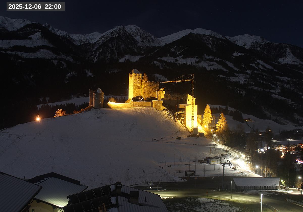 Webcam Burg Heinfels, 2025-12-06 22:00 Uhr