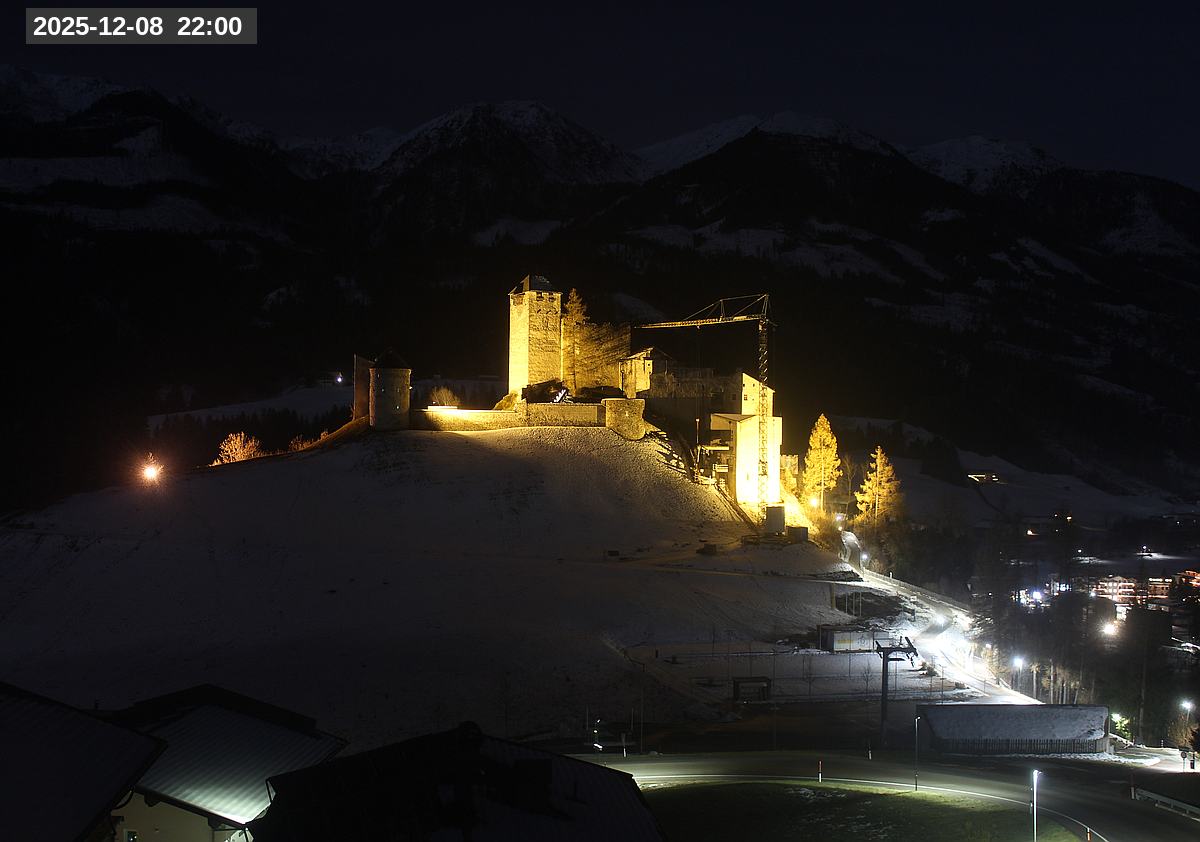Webcam Burg Heinfels, 2025-12-08 22:00 Uhr