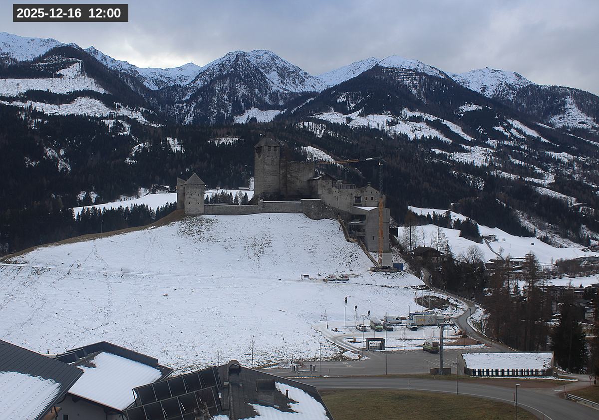 Webcam Burg Heinfels, 2025-12-16 12:00 Uhr
