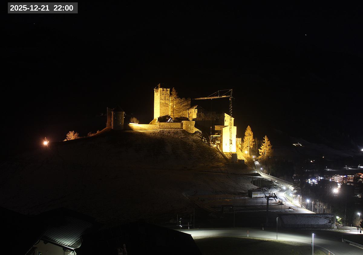Webcam Burg Heinfels, 2025-12-21 22:00 Uhr