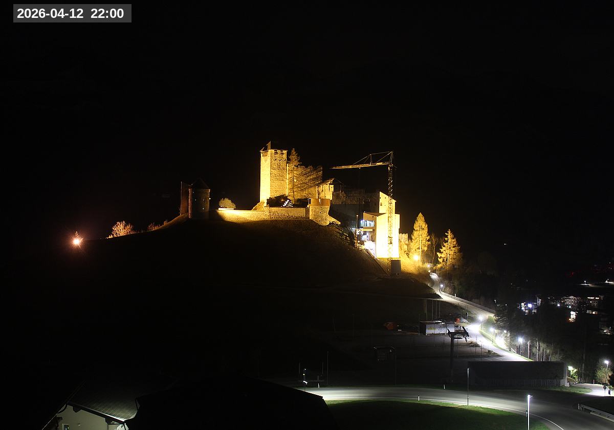 Webcam Burg Heinfels, 2026-04-12 22:00 Uhr