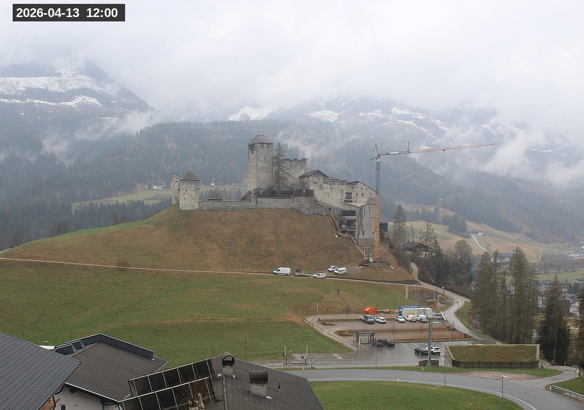 Webcam Burg Heinfels, 2026-04-13 12:00 Uhr