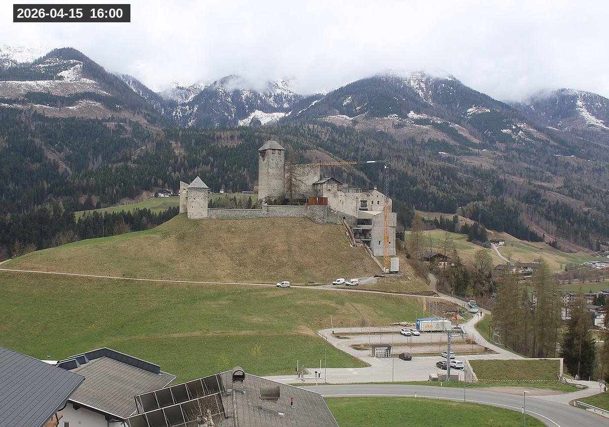 Webcam Burg Heinfels, 2026-04-15 16:00 Uhr