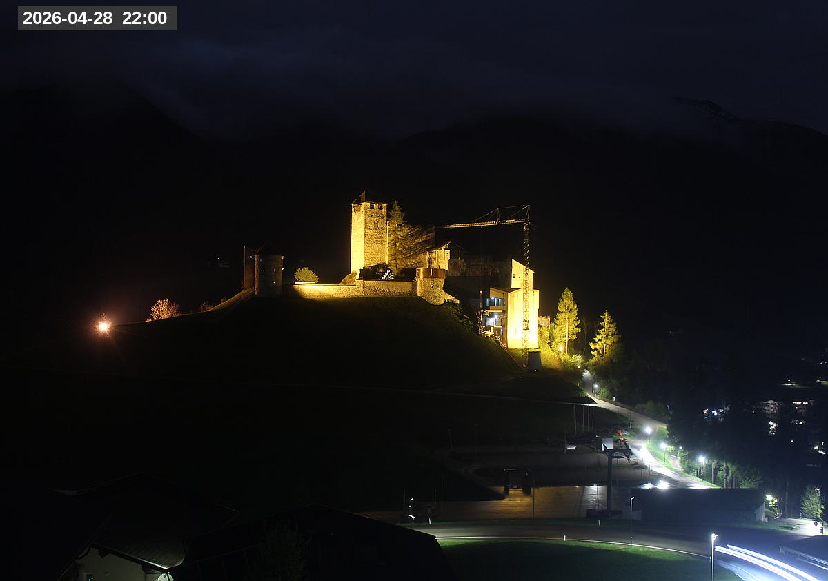 Webcam Burg Heinfels, 2026-04-28 22:00 Uhr