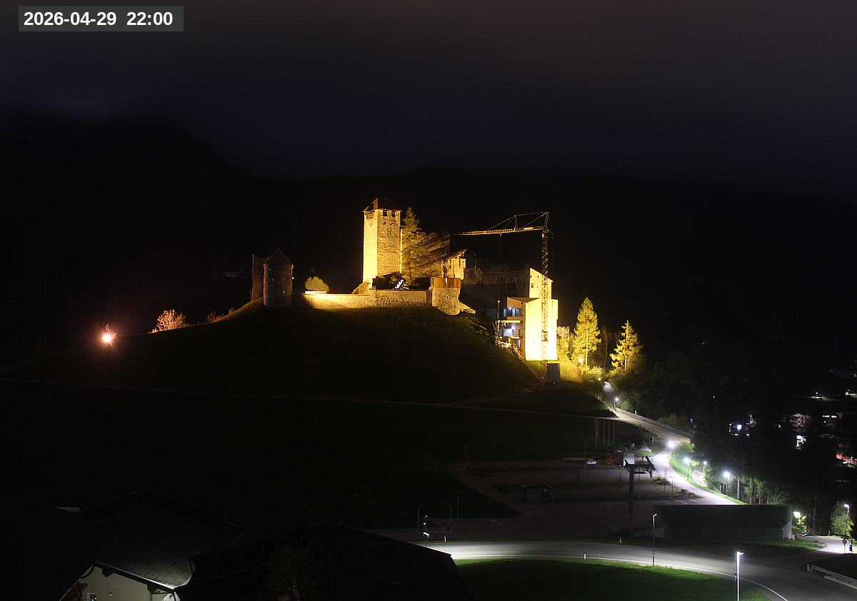 Webcam Burg Heinfels, 2026-04-29 22:00 Uhr