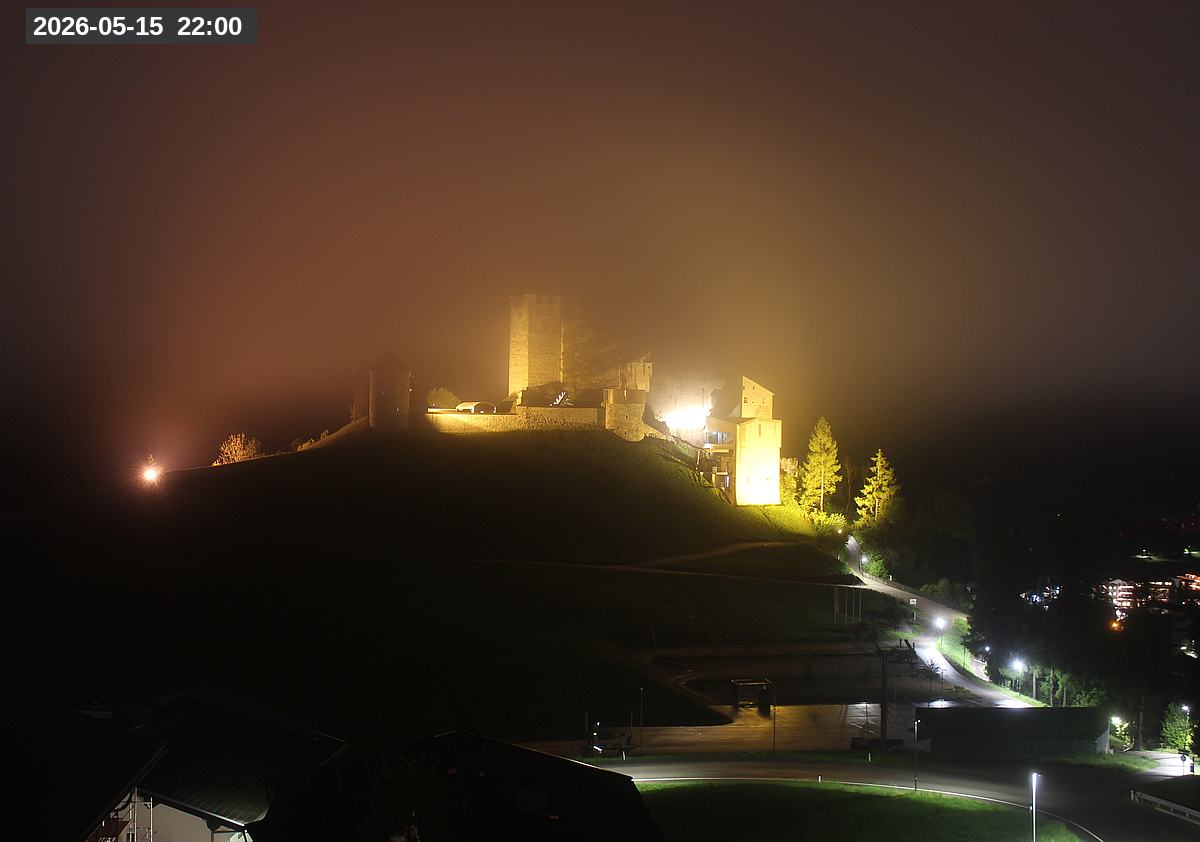 Webcam Burg Heinfels, 2026-05-15 22:00 Uhr