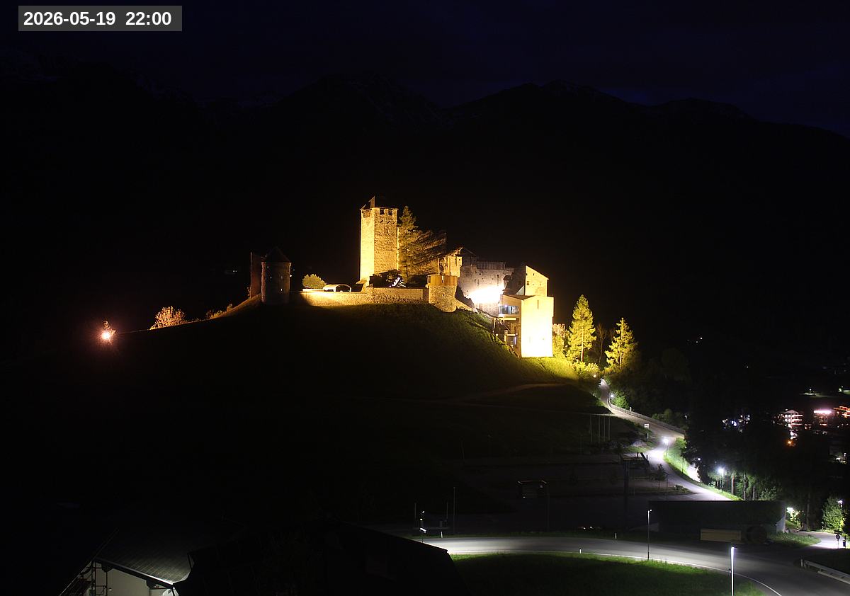 Webcam Burg Heinfels, 2026-05-19 22:00 Uhr