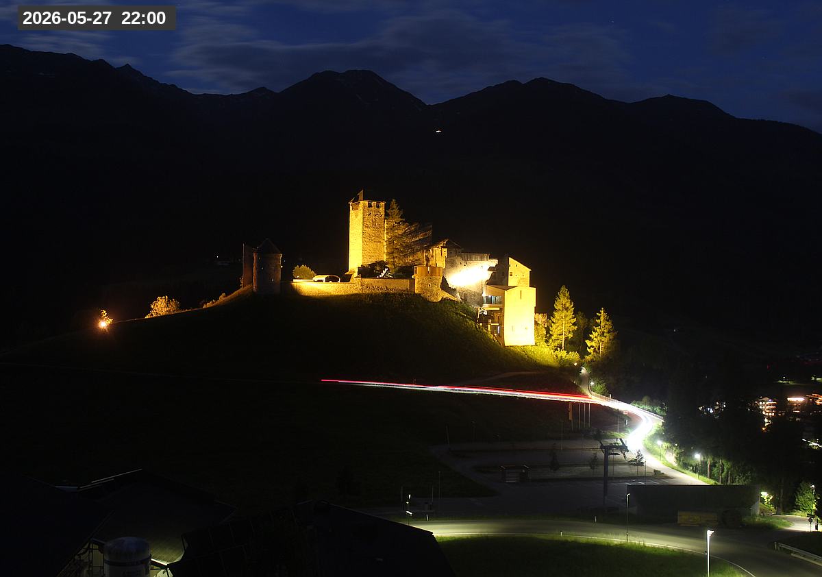 Webcam Burg Heinfels, 2026-05-27 22:00 Uhr