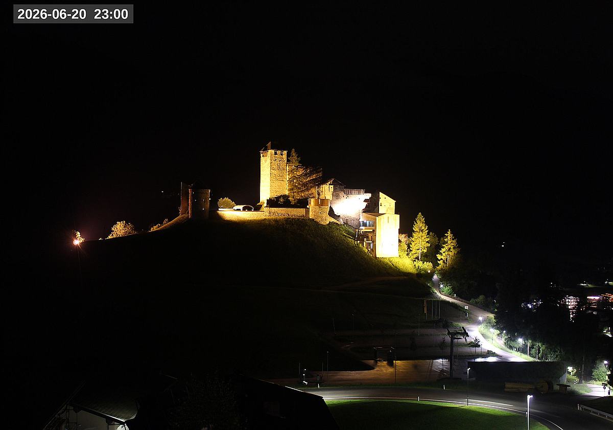 Webcam Burg Heinfels, 2026-06-20 23:00 Uhr