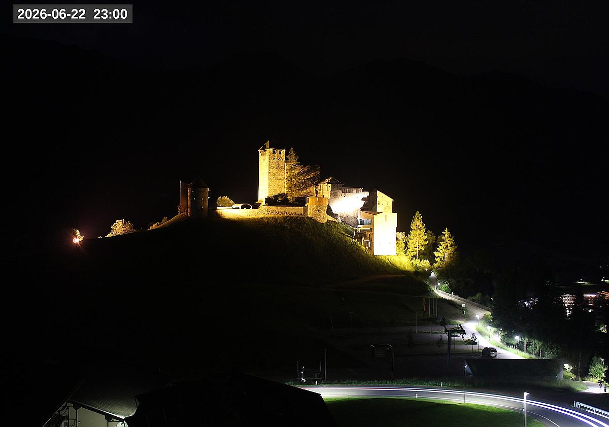 Webcam Burg Heinfels, 2026-06-22 23:00 Uhr
