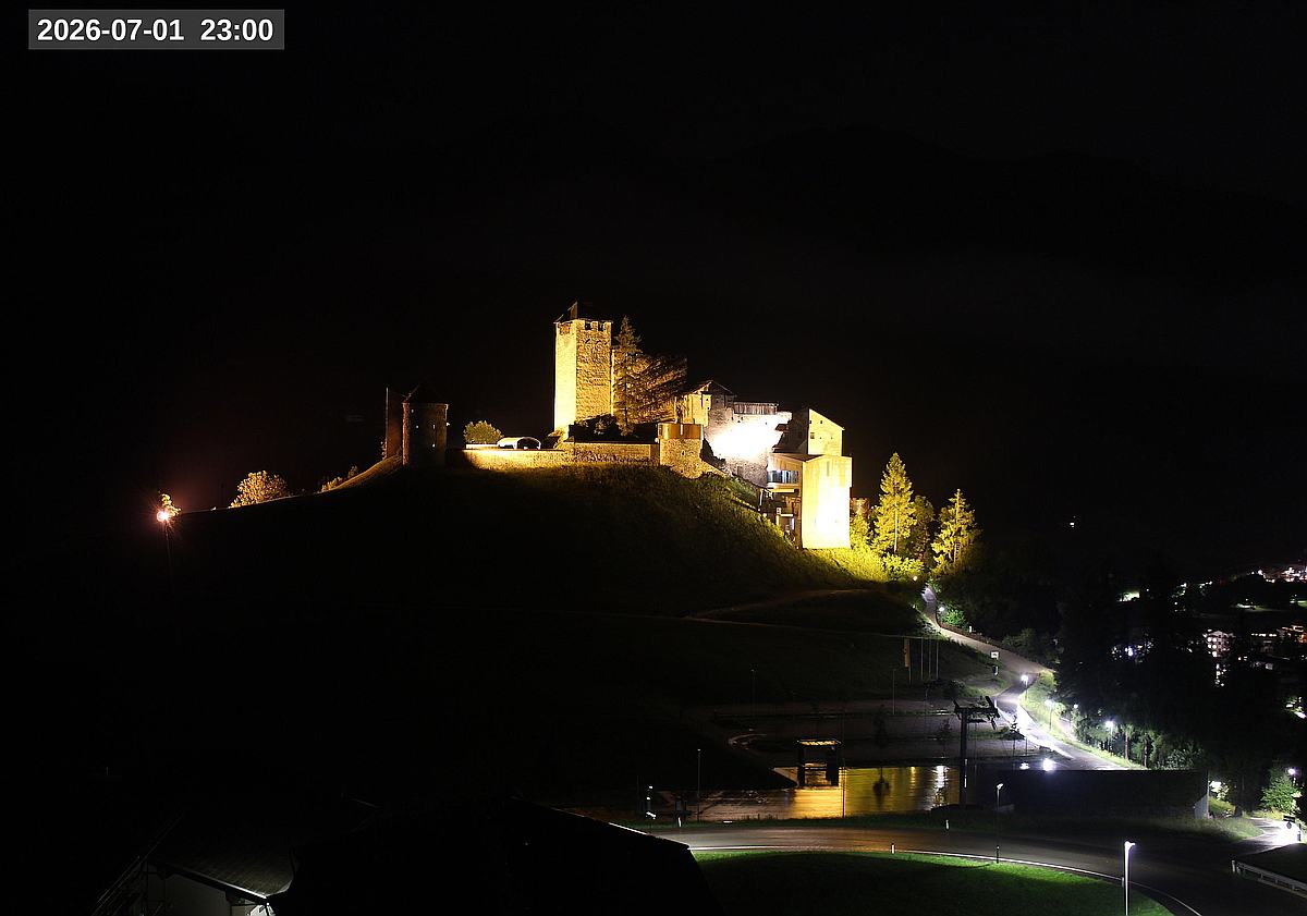 Webcam Burg Heinfels, 2026-07-01 23:00 Uhr