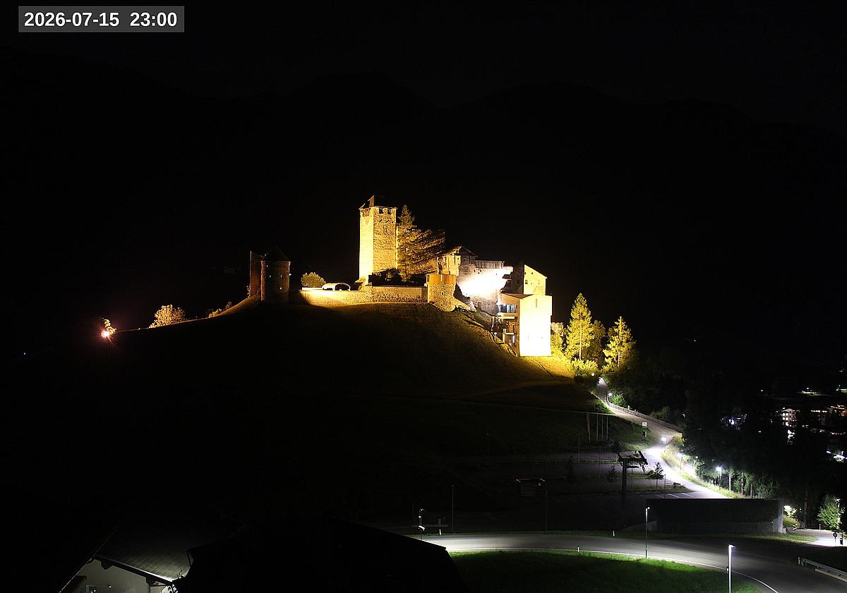 Webcam Burg Heinfels, 2026-07-15 23:00 Uhr