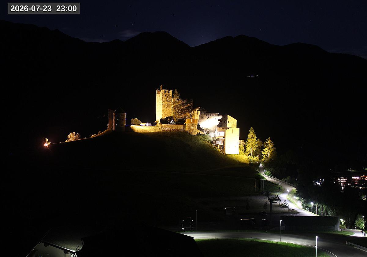 Webcam Burg Heinfels, 2026-07-23 23:00 Uhr