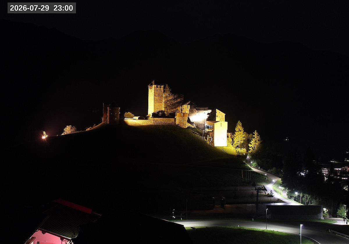 Webcam Burg Heinfels, 2026-07-29 23:00 Uhr
