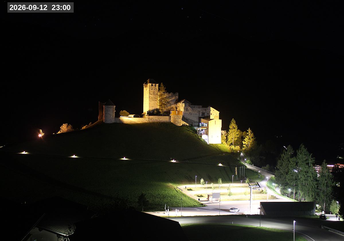 Webcam Burg Heinfels, 2026-09-12 23:00 Uhr