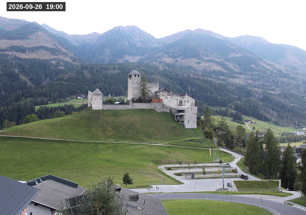 Webcam Burg Heinfels, 2026-09-26 19:00 Uhr