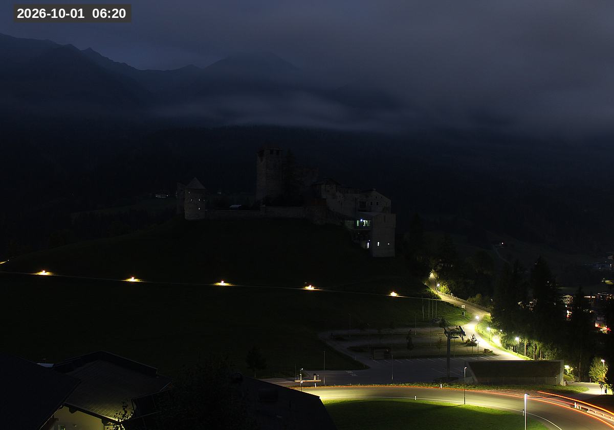 Webcam Burg Heinfels, 2026-10-01 06:20 Uhr