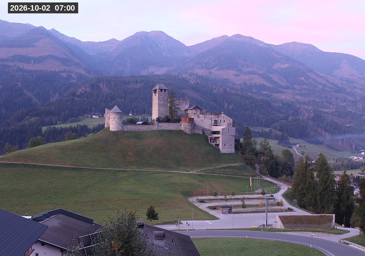 Webcam Burg Heinfels, 2026-10-02 07:00 Uhr