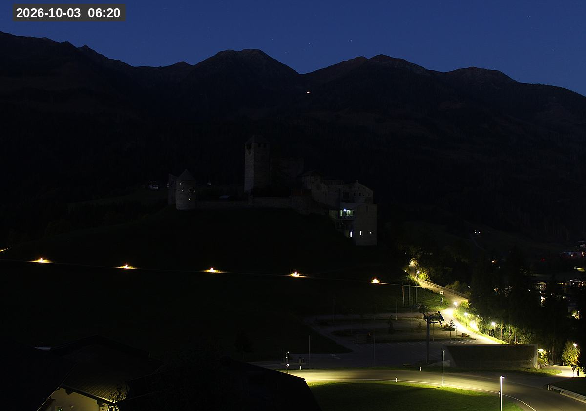 Webcam Burg Heinfels, 2026-10-03 06:20 Uhr